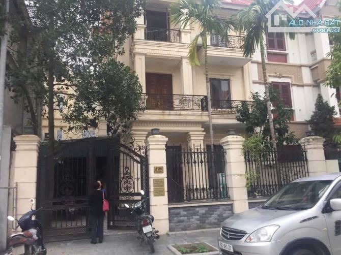 Phường Việt Hưng, Hà Nội